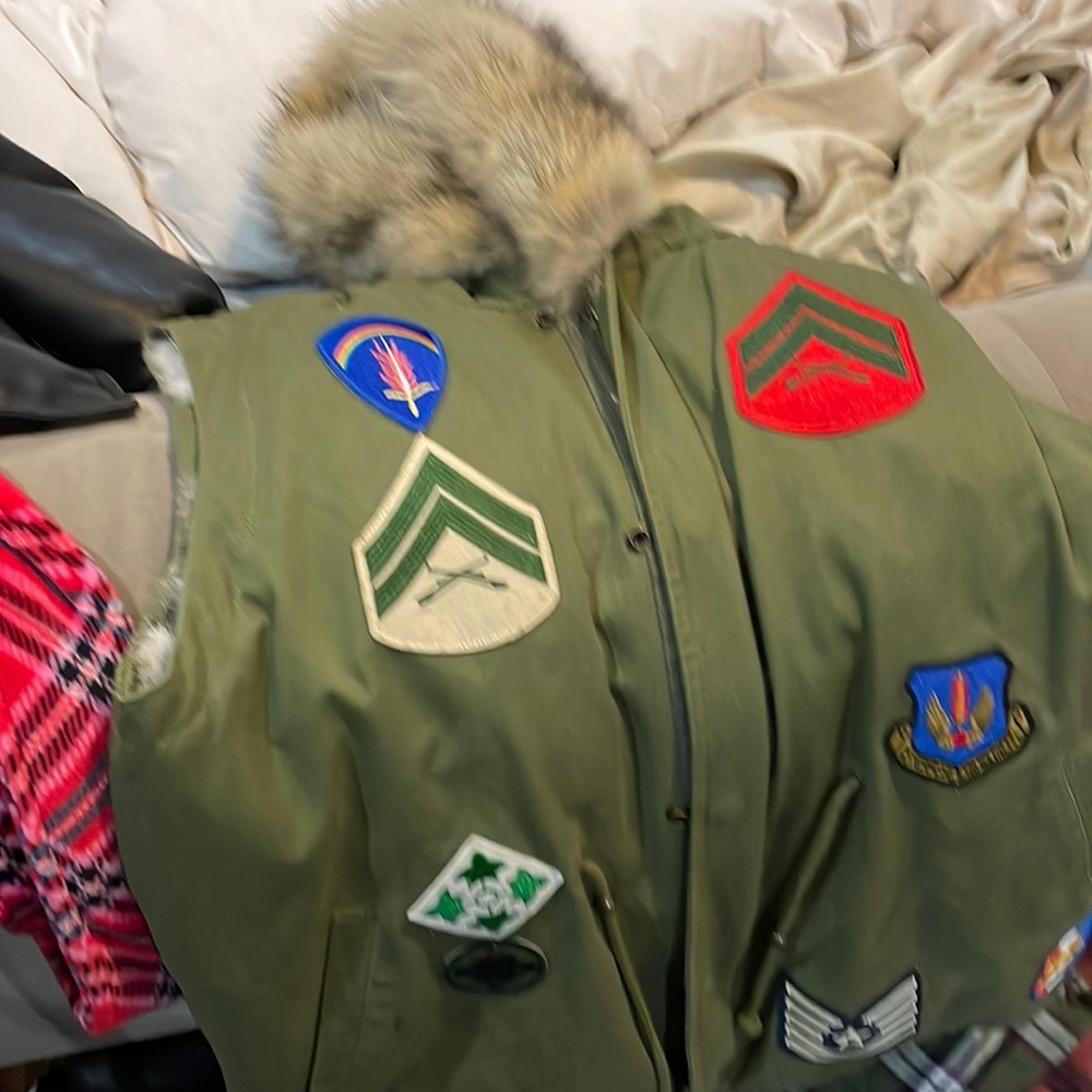 Army Green Patchwork Vest - image 4